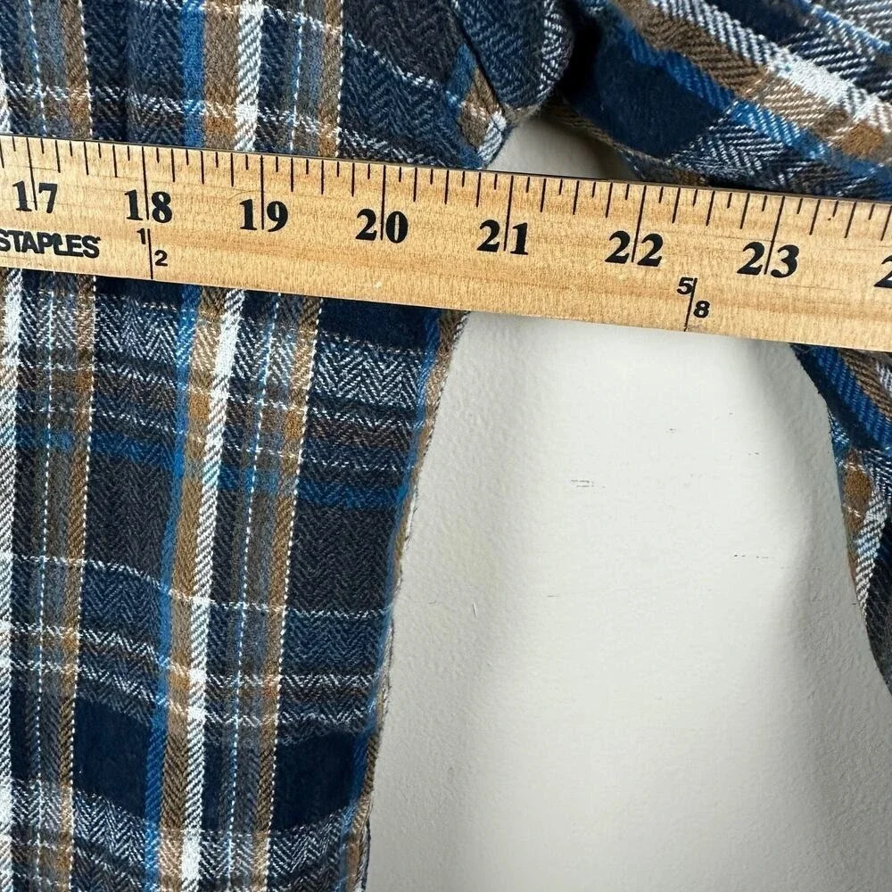 Legendary Whitetails MD Hooded Flannel Jacket Sherpa Lined Elbow Patch Workwear